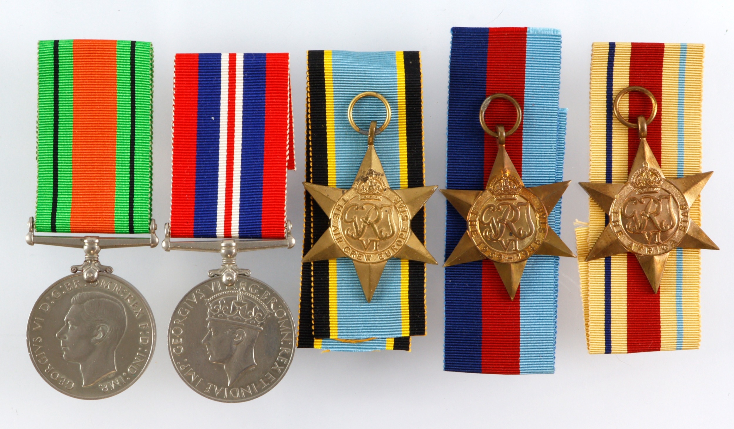 RAF WW2 Casualty group to 152530 F/O Richard Bailes 460 Sqd RAF flying ...