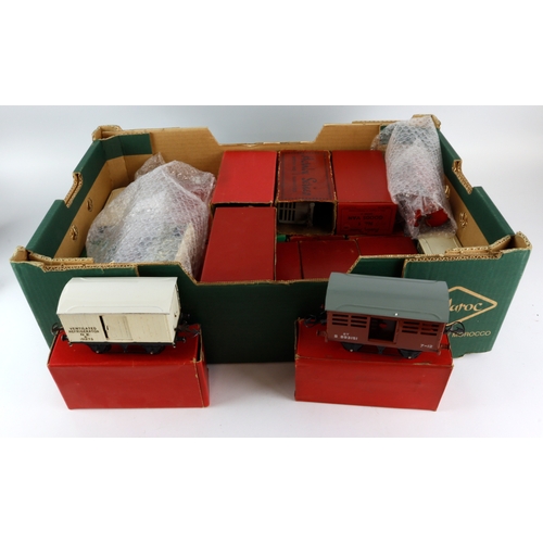 260 - Hornby. A collection of approximately twenty-two Hornby wagons (some boxed)