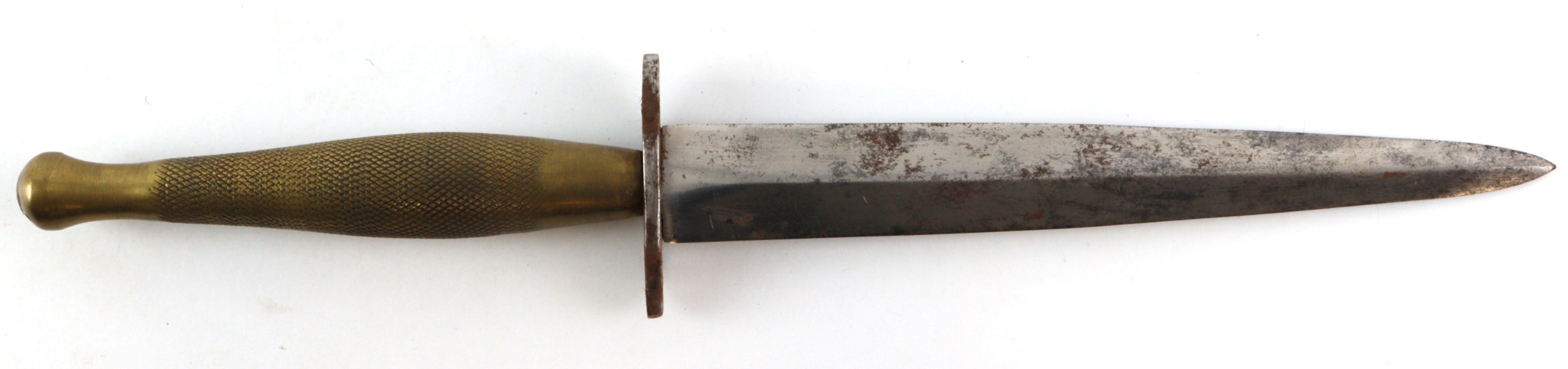 WW2 Commando dagger 2nd pattern with brass chequered grip, no visible ...