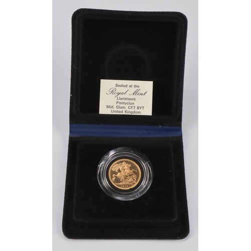 25 - Sovereign 1979 proof, nFDC cased with outer box.