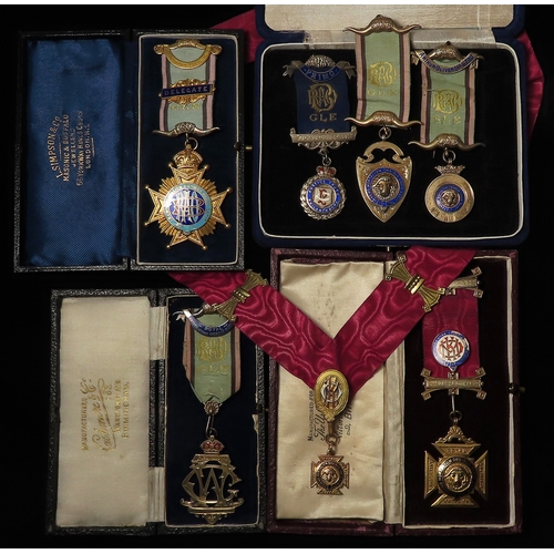 Lot 749       