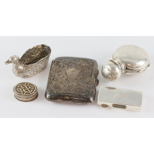 16 - Tub of mixed silver, includes Cigarette case, boxes etc. Total weight approx 212.8g