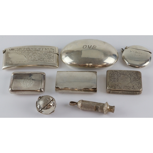 18 - Tub of mixed silver, includes Vesta, Card case, boxes, whistle etc. Total weight approx 281.9g