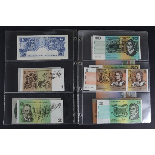 425 - Australia (18), including 10 Shillings (2), 1 Pound (1), 5 Pounds (1), First Dollar issues Commonwea... 