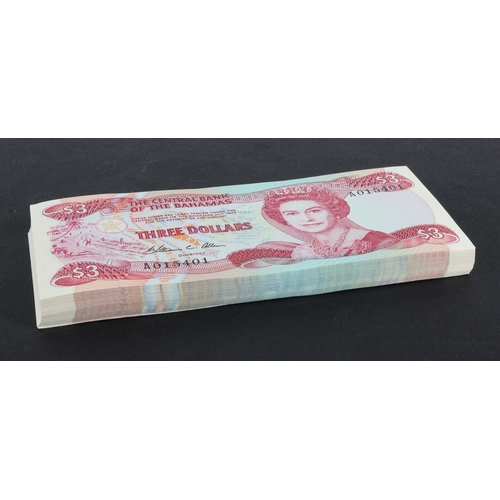 446 - Bahamas 3 Dollars (100) dated 1974, signed William C. Allen, a consecutively numbered bundle, serial... 