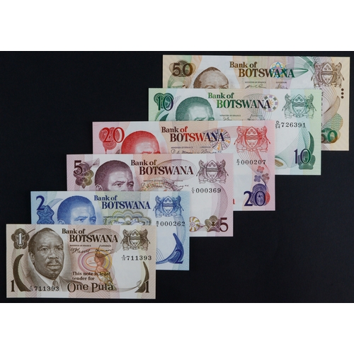 470 - Botswana (6), 20 Pula, 5 Pula & 2 Pula issued 1982, all with LOW serial numbers, E/3 000207, C/5 000... 