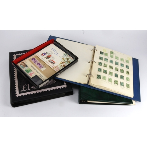 36 - GB - large collection of Flaws, errors, varieties, etc, vast majority QE2, housed in 3x albums and a... 