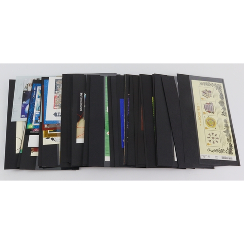 39 - GB - Miniature Sheets in qty, nearly all from 2000 onwards, all UM. High face value (approx 117) in ... 