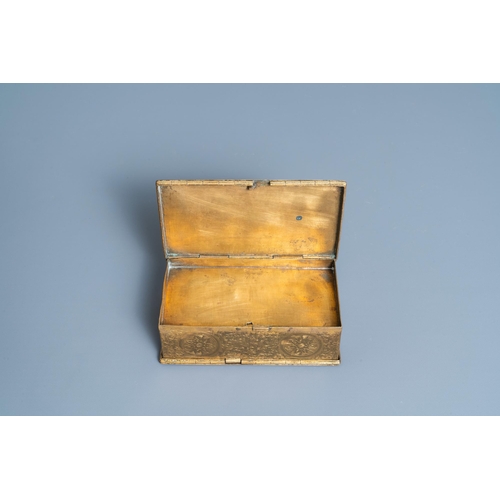 134 - An engraved gilded copper travel inkwell with secret compartment, 17th C.Dim.: 15 x 8 x 5 cm  Proven... 