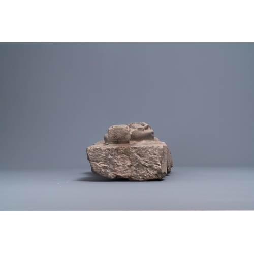 139 - A stone relief depicting a Virgin with Child, dated 1489Dim.: 62 x 32,5 x 12 cm  Provenance: - The R... 