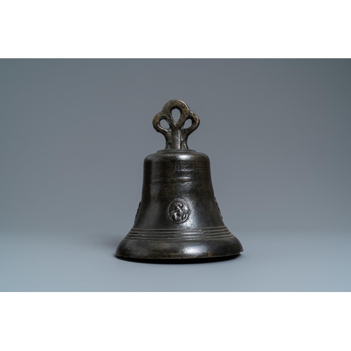 143 - A large bronze bell with applied figures of saints, North of France, 16th C.H.: 33 cm - Dia.: 26 cm ... 