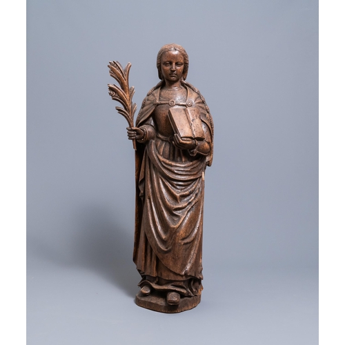 166 - A large oak figure of Saint-Ursula the martyr, 1st half 16th C.H.: 105 cm  Provenance: - The Davioud... 