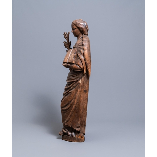 166 - A large oak figure of Saint-Ursula the martyr, 1st half 16th C.H.: 105 cm  Provenance: - The Davioud... 