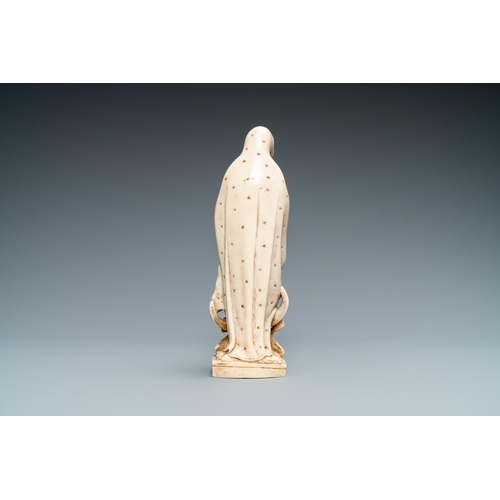 178 - A polychromed and gilded ivory figure of a Madonna, 19th C.Lot subject to CITES-regulations. Availab... 