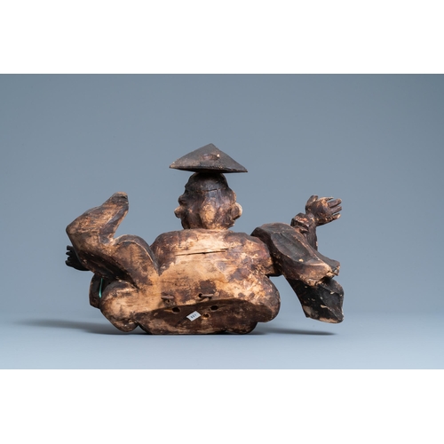 189 - A wooden figure of God the Father on a cloud, 17th C.L.: 50,5 cm - H.: 32,5 cm  Provenance: - The Da... 