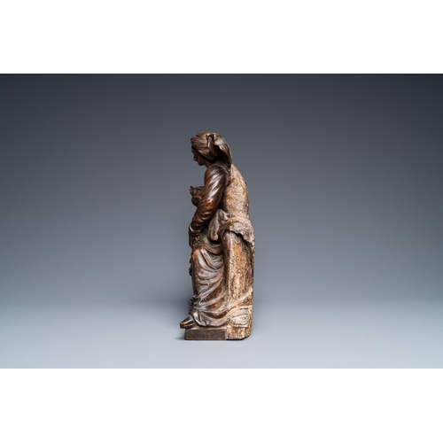 190 - A patinated wooden group of Saint Anne with the infant Jesus on an inscribed base, ca. 1540H.: 36,5 ... 