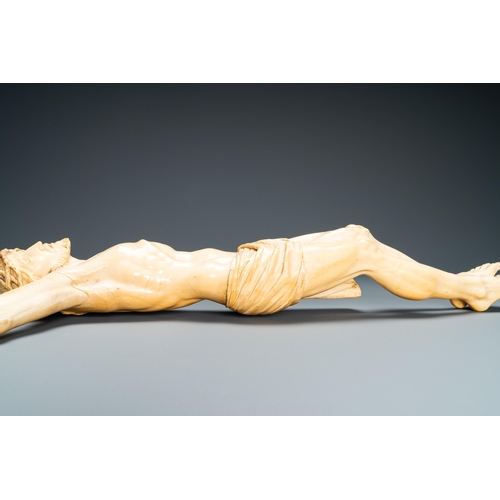 29 - A large ivory Corpus Christi, probably France, 19th C.Lot subject to CITES-regulations. Available fo... 