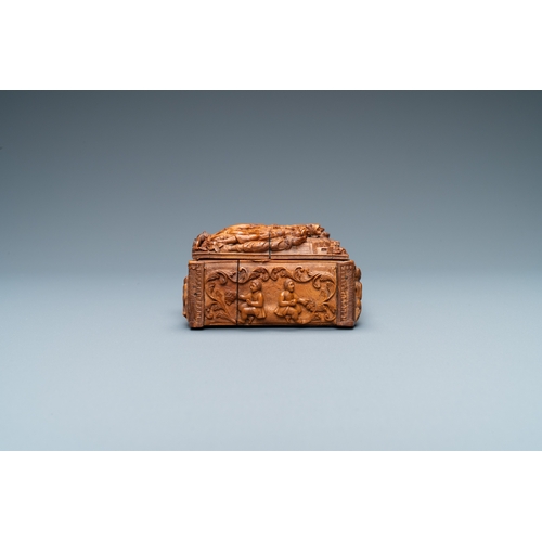 525 - A corozo wood casket with scenes from William Tell, France, 18/19th C. Dim.: 12 x 8 x 4,5 cm