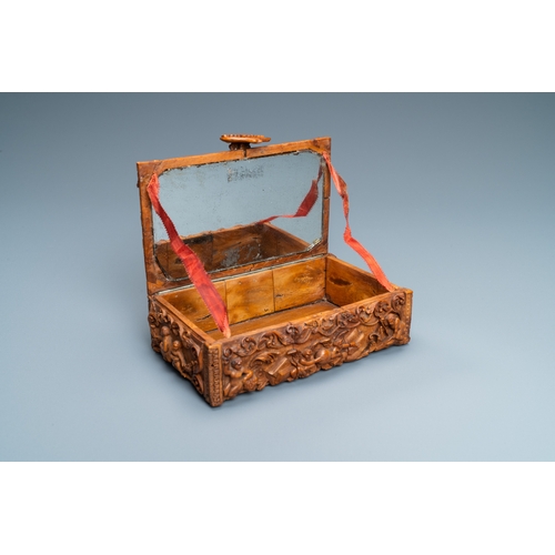 525 - A corozo wood casket with scenes from William Tell, France, 18/19th C. Dim.: 12 x 8 x 4,5 cm