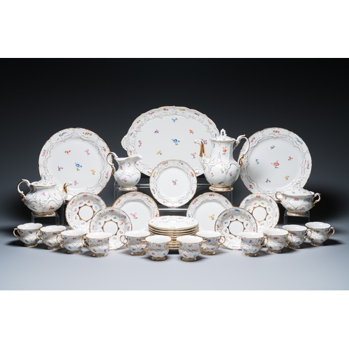 1224 - A Meissen porcelain 43-piece service with floral design, Germany, 19/20th C.Dim.: 45,5 x 32,5 cm (th... 