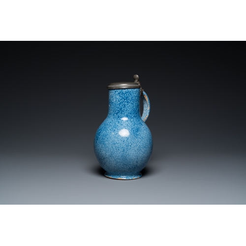 1274 - A monochrome blue Brussels faience jug with pewter cover, 18th C.H.: 28,5 cm (incl. cover)... 