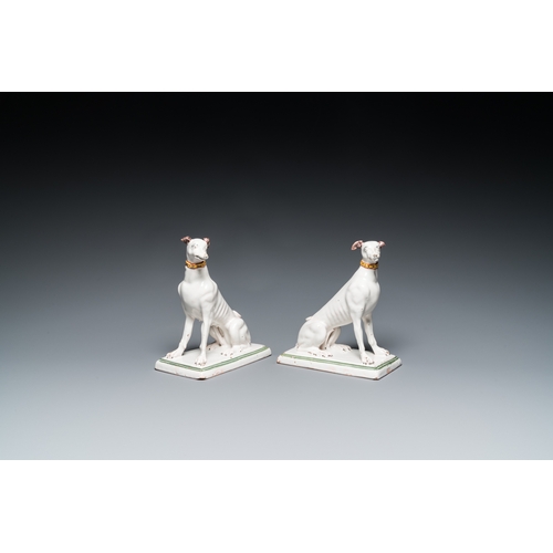 1275 - A pair of polychrome Brussels faience greyhounds, 18th C.H.: 21,5 cmDim.: 18,5 x 9,5 cm (the base)... 