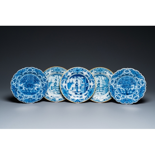 1294 - Five Dutch Delft blue and white plates, 18th C.Dia.: 23 cm (the largest)