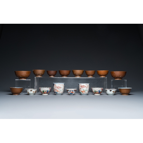 1 - A varied collection of Chinese cups and saucers, 18/19th C.Dia.: 16,5 cm (the largest saucer)Dia.: 1... 