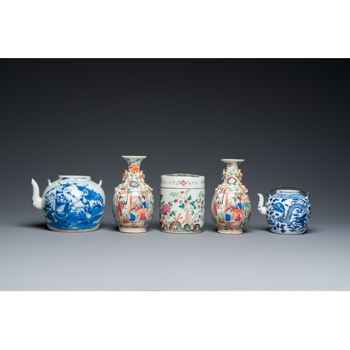 11 - An extensive collection of varied Chinese porcelain wares, 19/20th C.H.: 29 cm (the tallest incl. mo... 