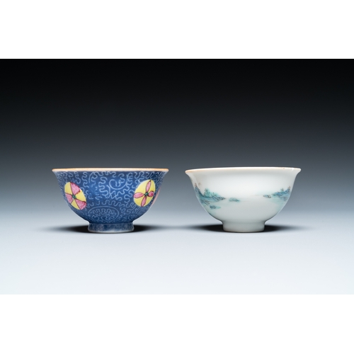 13 - Eleven Chinese famille rose bowls, 19/20th C.Dim.: 27 x 21,5 x 7 cm (the largest bowl)Dia.: 12 cm - ... 