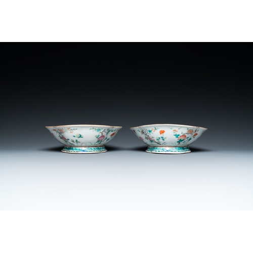 13 - Eleven Chinese famille rose bowls, 19/20th C.Dim.: 27 x 21,5 x 7 cm (the largest bowl)Dia.: 12 cm - ... 