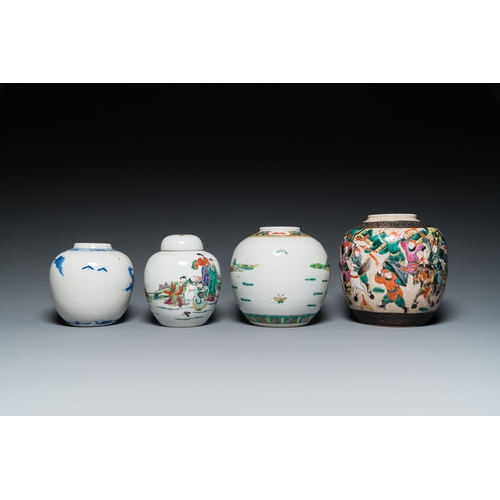 15 - Seven Chinese blue and white, famille rose and verte jars, 19/20th C.H.: 19 cm (the tallest jar)H.: ... 