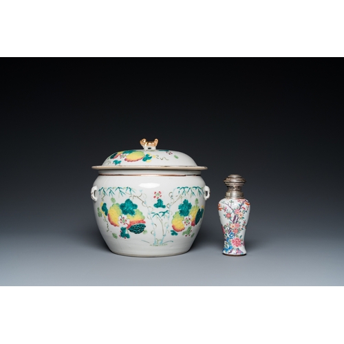 19 - A Chinese silver-mounted famille rose vase and a covered bowl, 19th C.Dia.: 22 cm - H.: 20,5 cm (the... 