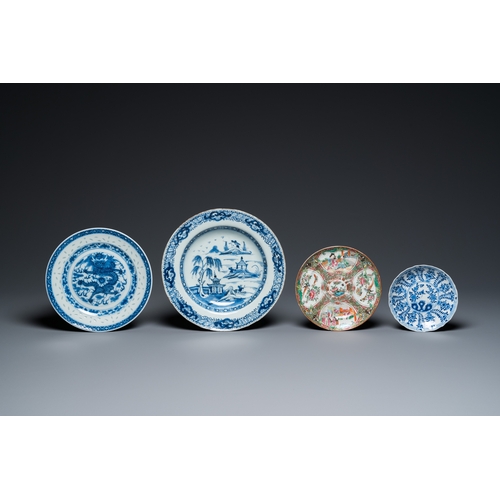 2 - A varied collection of Chinese blue, white and famille rose porcelain, Yongzheng and laterDia.: 23,5... 