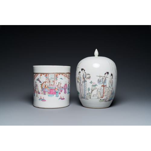 33 - Four Chinese famille rose and qianjiang cai porcelain wares, 19/20th C.H.: 31,5 cm (the jar and cove... 