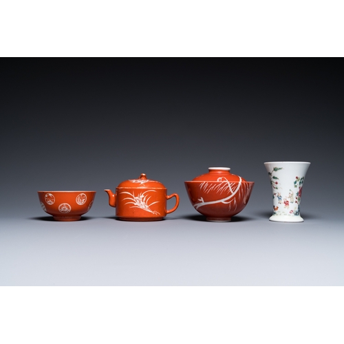 50 - Four Chinese famille rose wares and three with coral-red-ground, 19/20th C.H.: 19,5 cm (the jar and ... 