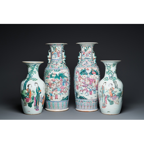 54 - Two pairs of Chinese famille rose vases, 19th C.H.: 66,5 cm (the tallest incl. stand)H.: 61,5 cm (th... 