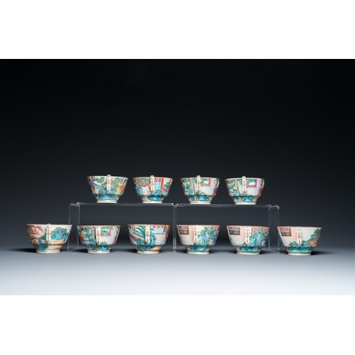 55 - A Chinese Canton famille rose 24-piece tea service, 19th C.H.: 19 cm - L.: 28 cm (the teapot)Dia.: 1... 