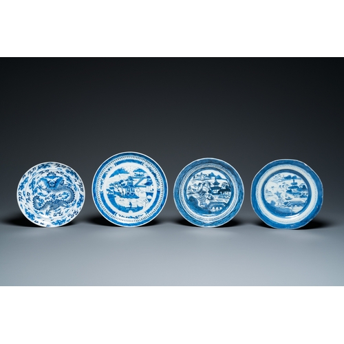 56 - A Chinese blue and white dish and ten plates, 19th C.Dia.: 36,5 cm (the largest)