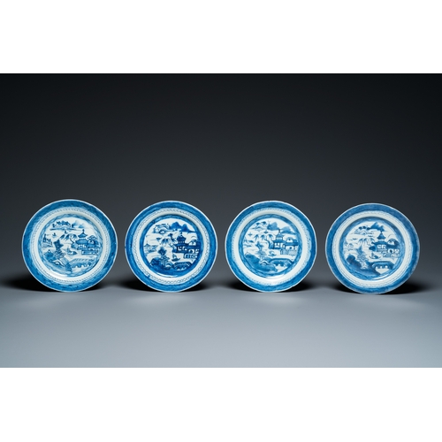 56 - A Chinese blue and white dish and ten plates, 19th C.Dia.: 36,5 cm (the largest)