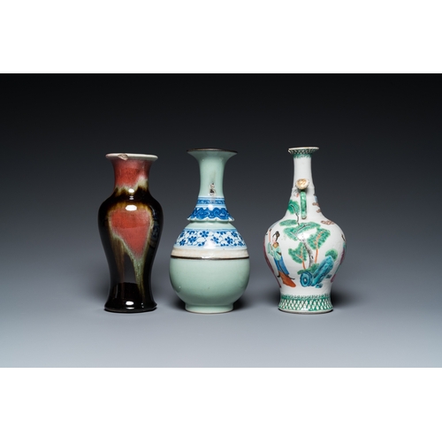 64 - A Chinese famille rose, a flambe-glazed and a blue and white celadon-ground vase, 19/20th C.H.: 23 c... 