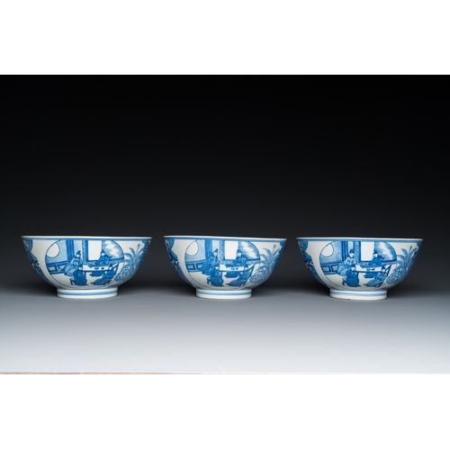 78 - Three Chinese blue and white bowls with figurative design, Xuande mark, 19th C.Dia.: 17,5 cm - H.: 8... 