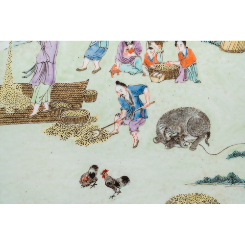 90 - A Chinese famille rose ârice productionâ plaque, 19th C.Dim.: 39 x 25,5 cm