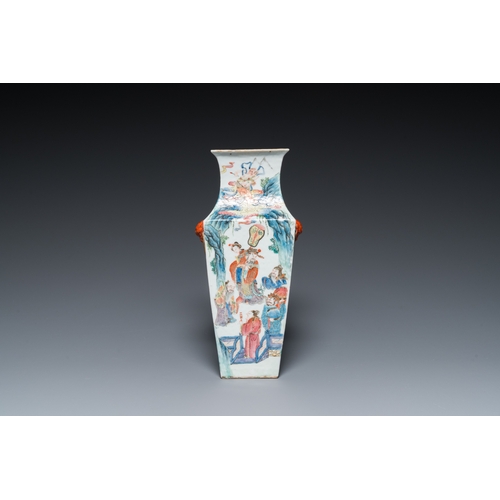 99 - A square Chinese famille rose 'immortals' vase, 19th C.H.: 30 cm