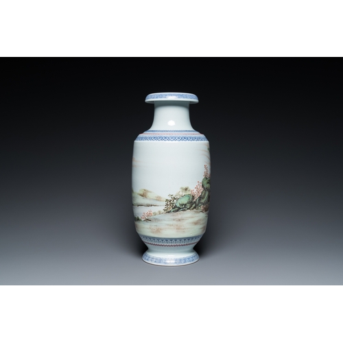 119 - A Chinese famille rose 'musicians' vase, Hongxian mark, RepublicH.: 38,5 cm