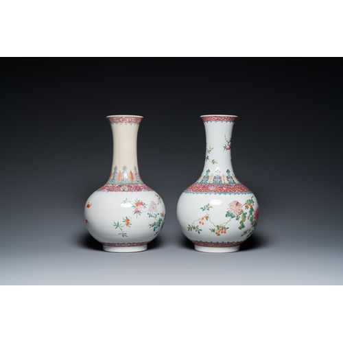 120 - Two Chinese famille rose bottle vases, Hongxian mark, RepublicH.: 40 cm
 
 