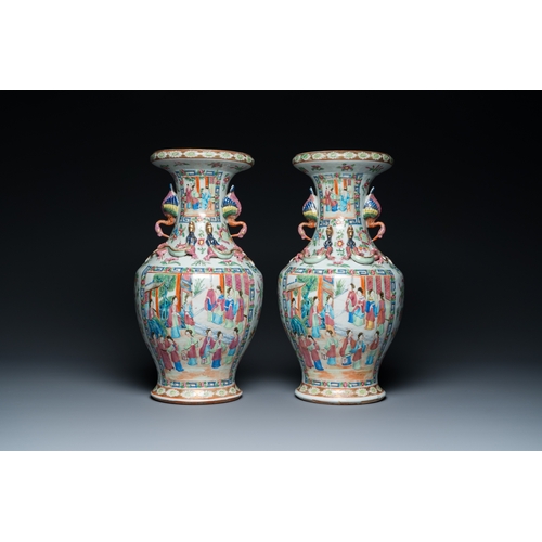 136 - A pair of Chinese Canton famille rose vases with duck-shaped handles, 19th C.H.: 42 cm... 