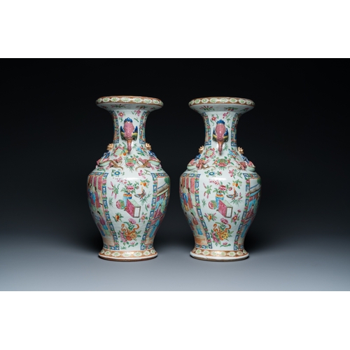 136 - A pair of Chinese Canton famille rose vases with duck-shaped handles, 19th C.H.: 42 cm... 