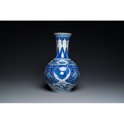 140 - A Chinese blue and white bottle vase, 19th C.H.: 40 cm
 
 Provenance: The collection of a deceased p... 