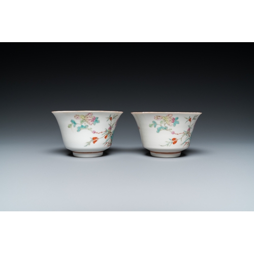 150 - Two Chinese famille rose 'erotic subject' bowls, Kangxi mark, 19th C.Dia.: 10,5 cm - H.: 6,5 cm... 